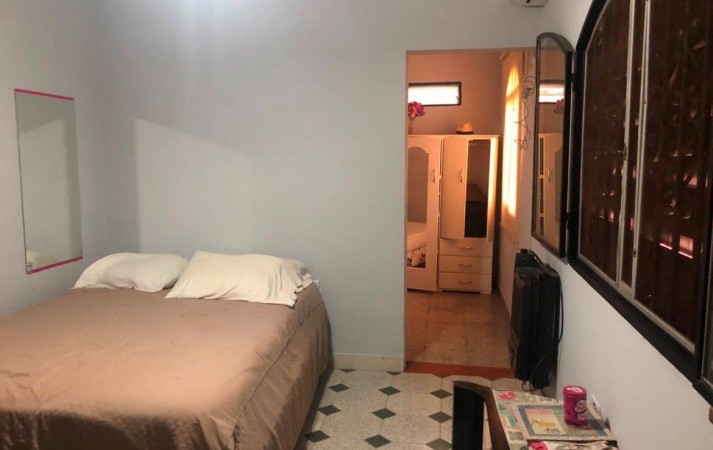 Imponente casa con pileta en venta